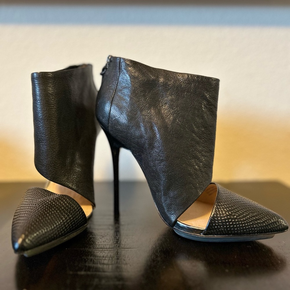 L.A.M.B stilettos. Black. Size 7.5